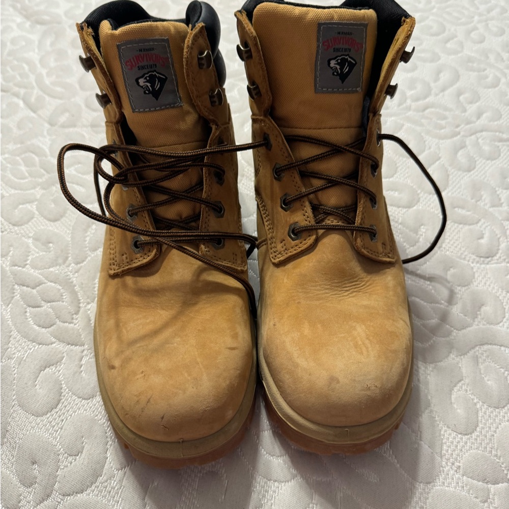 Men’s work boots
